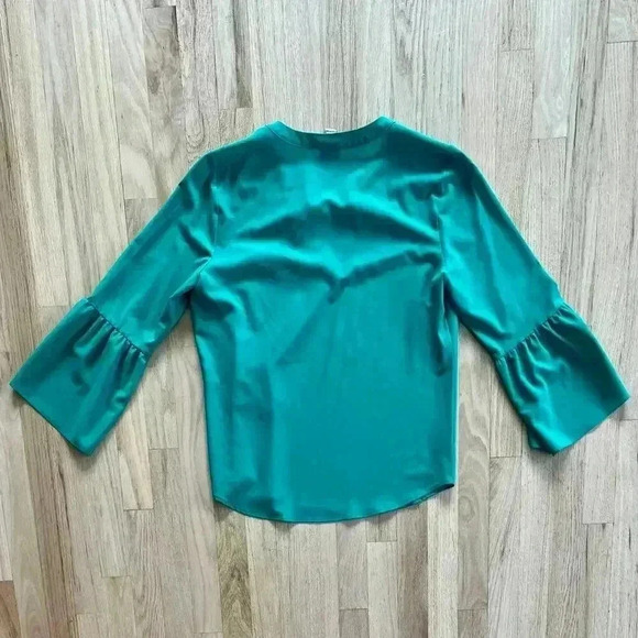 Women’s J. CREW Emerald Green V Neck 3/4 Bell Sleeves Top Shirt Blouse, Sz Small - Picture 2 of 3